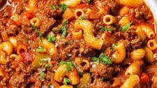Slow Cooker American Goulash