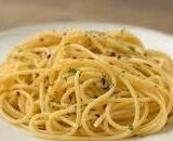 84+ Best Spaghetti Recipes to Delight Your Family and Impress Your Friends! Spaghetti aglio e olio