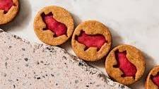 Sparkle Pigs (Gingerbread Shortbread Cookies With Cranberry Curd)