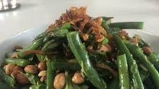 Spicy, Crunchy, Thai Green Bean Salad