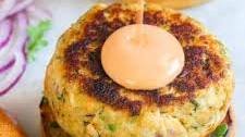 Spicy Salmon Burgers