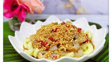 Spicy Sea Cucumber Jellyfish Salad 酸辣海參海蜇伴青瓜
