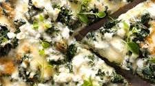 spinach and feta pizza