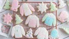 SUGAR COOKIES WITH ROYAL ICING