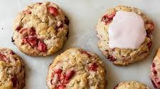 Tender Strawberry Cream Scones