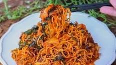 The BEST Kimchi Fried Noodles