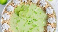 The Best Vegan Key Lime Pie Smoothie Bowl