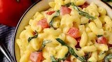 Tomato-Basil Stovetop Mac and Cheese