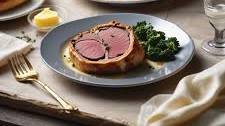 Ultimate Beef Wellington with Creamy Garlic Mashed Potatoes