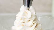 Vanilla Whipped Cream (Chantilly Cream)