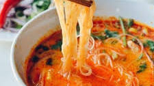 15-Minute Coconut Curry Noodle Soup