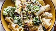 20 Minute Lemon Ricotta Pasta with Broccoli