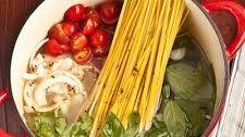 Amazing One Pot Pasta (Tomato Basil)