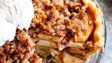 Apple Crumble Pie {Paleo, Gluten-Free}
