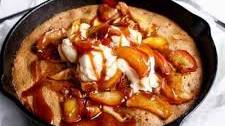 Apple Pie Deep Dish Skillet Cookie