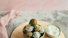 Banana Matcha Bliss Balls (15 minutes)