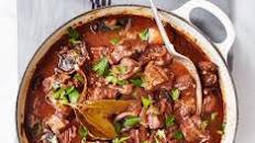 Beef stew in red wine sauce recipe