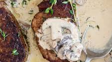 Beef tenderloin with truffled mushroom sauce