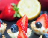 Berry phyllo cups with lemon cheesecake cream