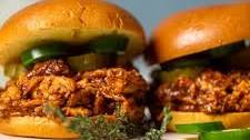 Best BBQ Pulled Chicken Sandwich