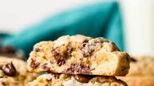 Big Thick Chocolate Chip Cookies