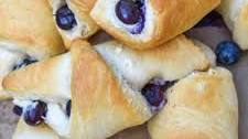 Blueberry Cream Cheese Crescent Rolls