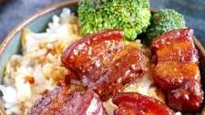 Braised Pork Belly (Hong Shao Rou/红烧肉), an Easy Version