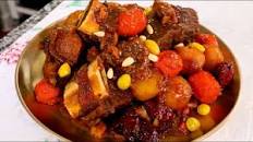 Braised beef short ribs (Galbi-jjim: 갈비찜)