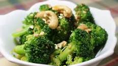Broccoli with Garlic Butter and Cashews