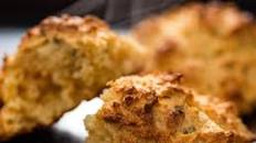 Buttermilk Drop Biscuits With Garlic and Cheddar