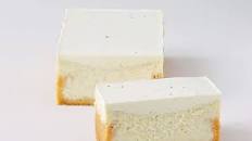 Cheesecake with vanilla panna cotta