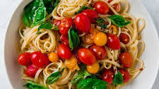 Cherry Tomato Pasta with Garlic and Lots of Basil