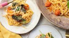 Cherry tomato and basil pasta
