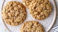 Chewy Oatmeal Cookies