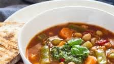 Chickpea and vegetable soup with pesto
