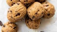 Chocolate Chip Cookie Dough Energy Bites