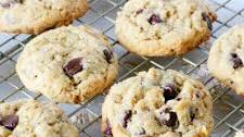 Chocolate Chip Cookies with Pudding and Oats
