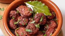 Chorizo al Vino Tinto Recipe (Chorizo in Red Wine)