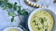 Classic Vichyssoise Soup (Creamy Leek & Potato)