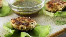Crab cakes with Asian dipping sauce