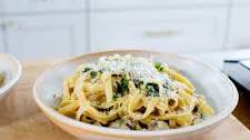 Creamy Mushroom Spinach Fettuccine