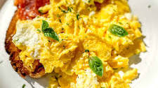 Creamy Ricotta Scrambled Eggs