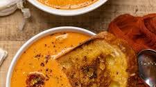 Creamy Roasted Garlic Tomato Soup