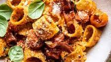 Creamy Roasted Tomato Ricotta Pasta with Crispy Prosciutto