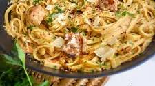 Creamy Spicy Shrimp Fettuccine Pasta