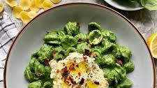 Creamy spinach pasta with tofu ricotta