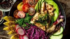 Crispy Garlic Tofu Buddha Bowl