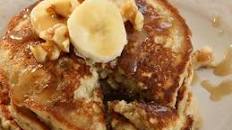Easy Banana Nut Pancakes