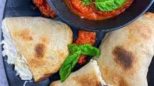 Easy Cheese Calzone Recipe