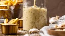Easy Garlic Parmesan Sauce